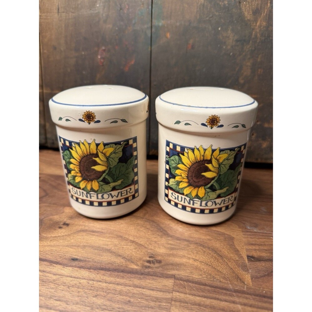Vintage Susan Winget Certified International Sunflower Salt & Pepper Shakers